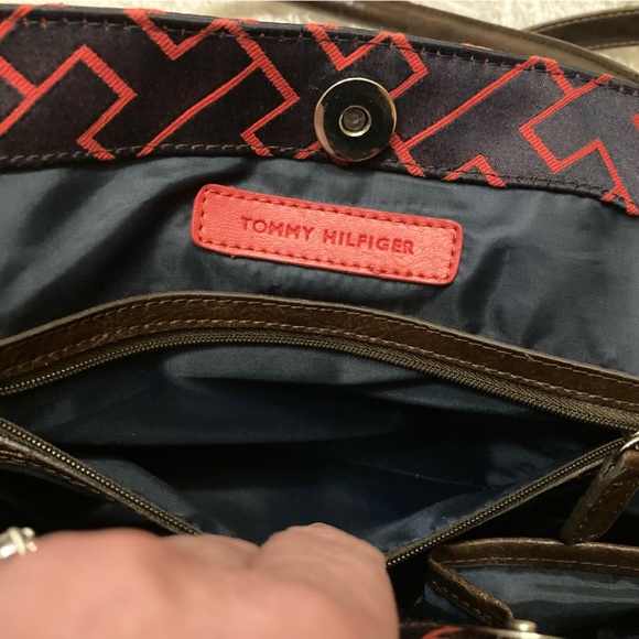 Tommy Hilfiger Geometric Patterned Tote Bag - Red and Navy Monogram - Picture 11 of 12